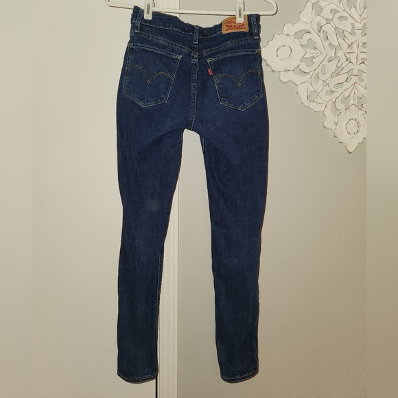 Levi's 711 Skinny Jeans - Picture 3 of 9